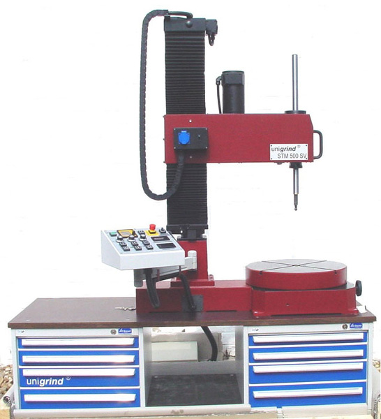 unigrind STM 500 с одним наклонным столом